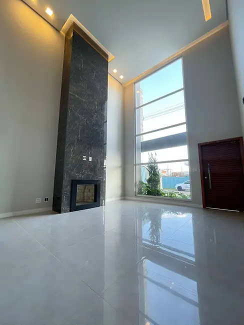 Casa de Condomínio com 3 quartos à venda, 225m2 em Igara, Canoas - RS - imagem 8 Foto 8 de Casa de Condomínio com 3 quartos à venda, 225m2 em Igara, Canoas - RS