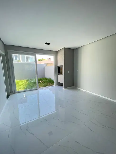 Sobrado com 3 quartos à venda, 172m2 em Canoas - RS - imagem 6 Foto 6 de Sobrado com 3 quartos à venda, 172m2 em Canoas - RS