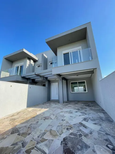 Foto 1 de Sobrado com 3 quartos à venda, 172m2 em Canoas - RS