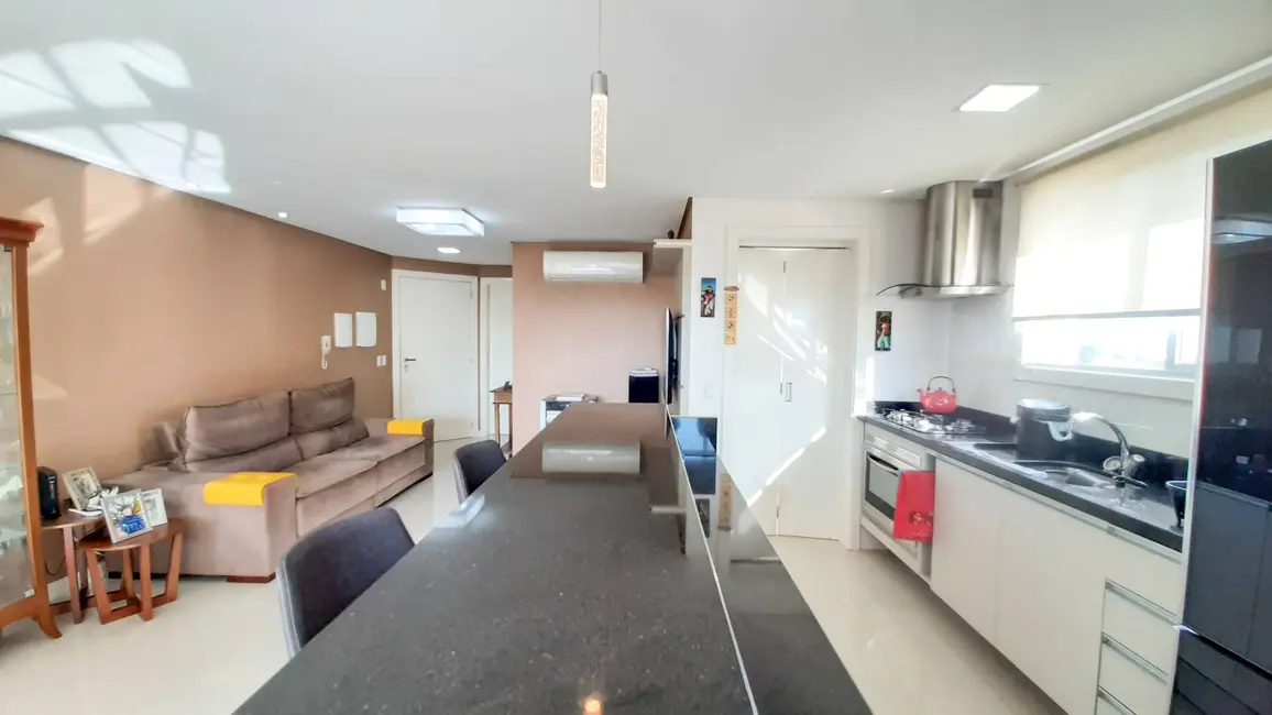 Apartamento com 2 quartos à venda, 79m2 em Nossa Senhora das Graças, Canoas - RS - imagem 7 Foto 7 de Apartamento com 2 quartos à venda, 79m2 em Nossa Senhora das Graças, Canoas - RS