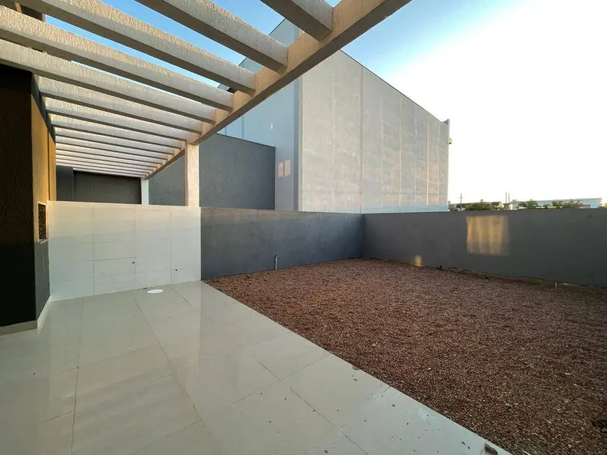 Sobrado com 3 quartos à venda, 117m2 em Canoas - RS - imagem 9 Foto 9 de Sobrado com 3 quartos à venda, 117m2 em Canoas - RS