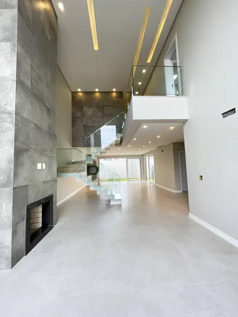 Casa de Condomínio com 4 quartos à venda, 232m2 em Igara, Canoas - RS - imagem 6 Foto 6 de Casa de Condomínio com 4 quartos à venda, 232m2 em Igara, Canoas - RS