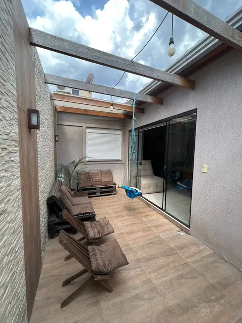 Casa de Condomínio com 2 quartos à venda, 57m2 em Olaria, Canoas - RS - imagem 4 Foto 4 de Casa de Condomínio com 2 quartos à venda, 57m2 em Olaria, Canoas - RS