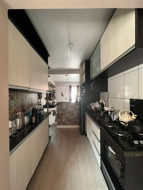 Casa de Condomínio com 2 quartos à venda, 57m2 em Olaria, Canoas - RS - imagem 5 Foto 5 de Casa de Condomínio com 2 quartos à venda, 57m2 em Olaria, Canoas - RS