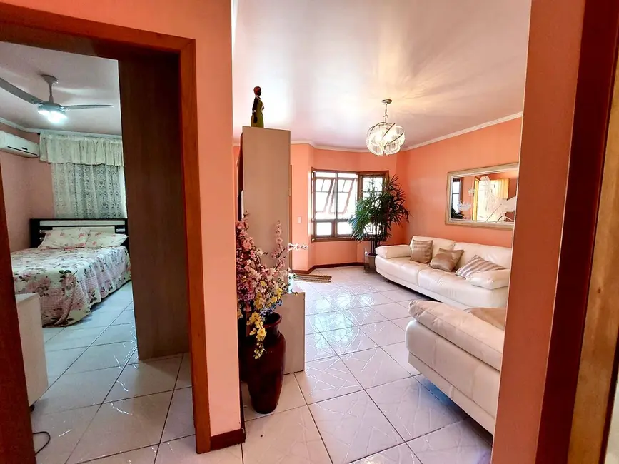 Casa com 2 quartos à venda, 100m2 em Canoas - RS - imagem 5 Foto 5 de Casa com 2 quartos à venda, 100m2 em Canoas - RS