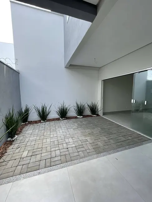 Sobrado com 3 quartos à venda, 125m2 em Estância Velha, Canoas - RS - imagem 8 Foto 8 de Sobrado com 3 quartos à venda, 125m2 em Estância Velha, Canoas - RS