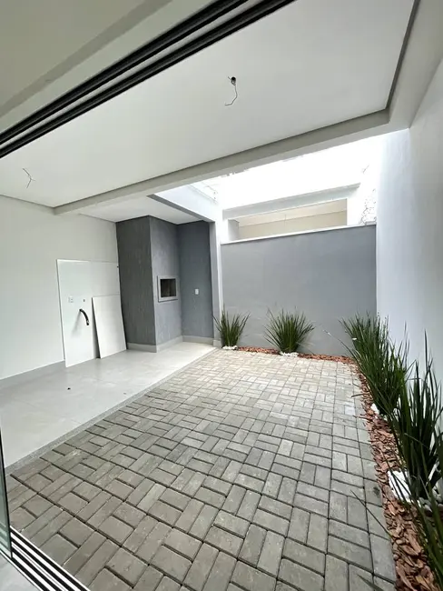 Sobrado com 3 quartos à venda, 125m2 em Estância Velha, Canoas - RS - imagem 7 Foto 7 de Sobrado com 3 quartos à venda, 125m2 em Estância Velha, Canoas - RS