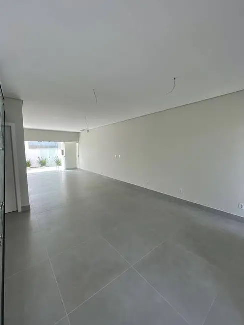 Casa com 3 quartos à venda, 122m2 em Estância Velha, Canoas - RS - imagem 4 Foto 4 de Casa com 3 quartos à venda, 122m2 em Estância Velha, Canoas - RS