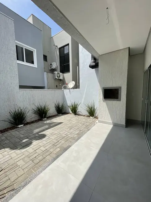 Casa com 3 quartos à venda, 122m2 em Estância Velha, Canoas - RS - imagem 5 Foto 5 de Casa com 3 quartos à venda, 122m2 em Estância Velha, Canoas - RS