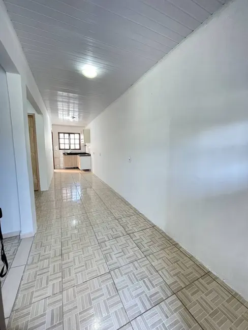 Casa com 2 quartos à venda, 50m2 em Igara, Canoas - RS - imagem 8 Foto 8 de Casa com 2 quartos à venda, 50m2 em Igara, Canoas - RS