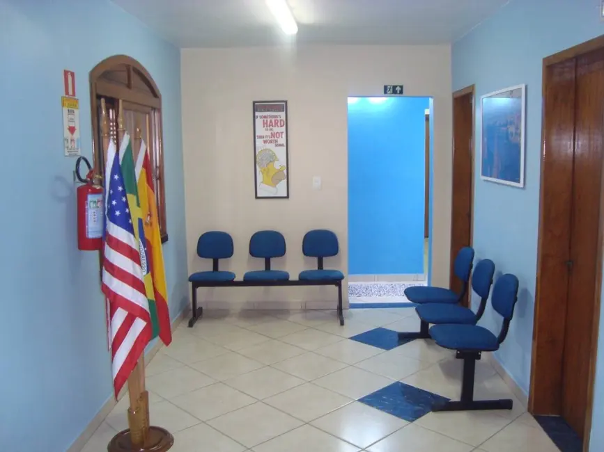 Sobrado com 5 quartos à venda, 238m2 em Niterói, Canoas - RS - imagem 7 Foto 7 de Sobrado com 5 quartos à venda, 238m2 em Niterói, Canoas - RS