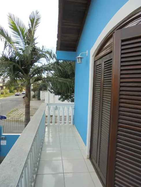 Sobrado com 5 quartos à venda, 238m2 em Niterói, Canoas - RS - imagem 9 Foto 9 de Sobrado com 5 quartos à venda, 238m2 em Niterói, Canoas - RS