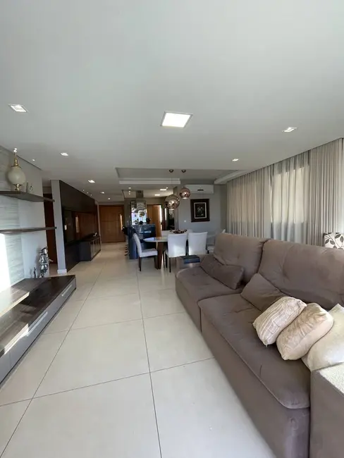 Apartamento com 3 quartos à venda, 199m2 em Nossa Senhora das Graças, Canoas - RS - imagem 4 Foto 4 de Apartamento com 3 quartos à venda, 199m2 em Nossa Senhora das Graças, Canoas - RS