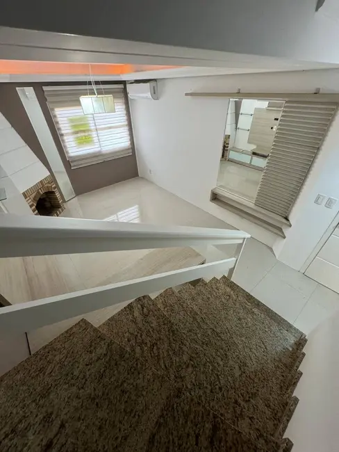 Casa de Condomínio com 3 quartos à venda, 144m2 em Canoas - RS - imagem 3 Foto 3 de Casa de Condomínio com 3 quartos à venda, 144m2 em Canoas - RS