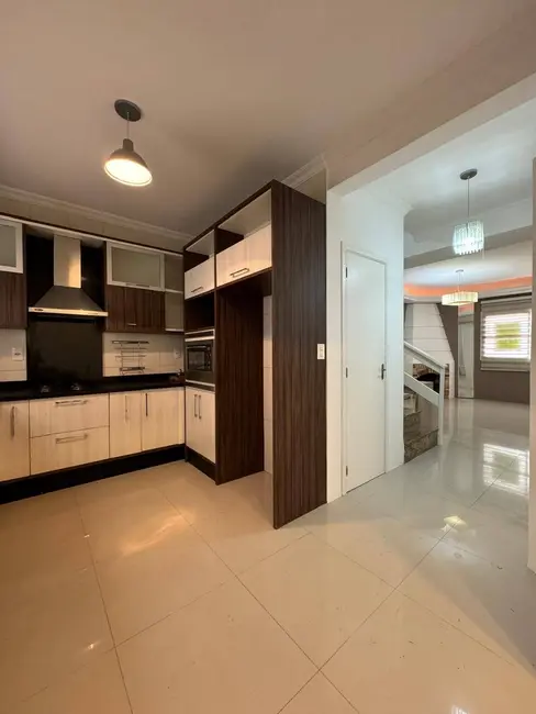 Casa de Condomínio com 3 quartos à venda, 144m2 em Canoas - RS - imagem 7 Foto 7 de Casa de Condomínio com 3 quartos à venda, 144m2 em Canoas - RS