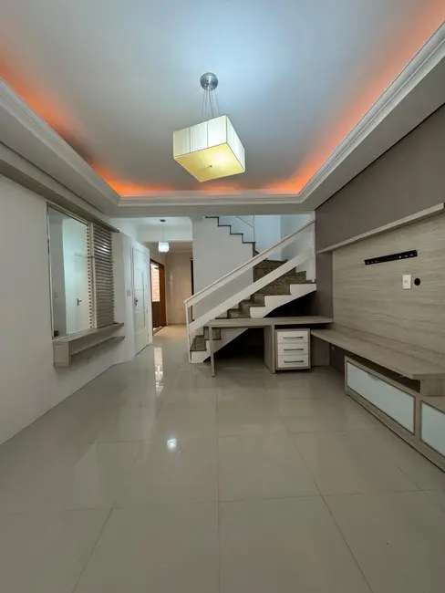 Foto 2 de Casa de Condomínio com 3 quartos à venda, 144m2 em Canoas - RS
