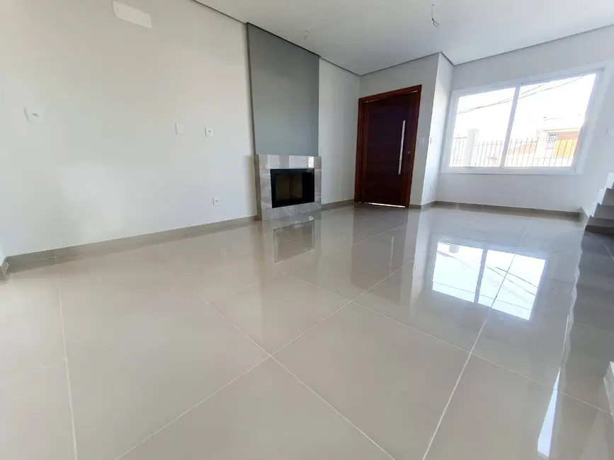 Sobrado com 3 quartos à venda, 132m2 em Nossa Senhora das Graças, Canoas - RS - imagem 3 Foto 3 de Sobrado com 3 quartos à venda, 132m2 em Nossa Senhora das Graças, Canoas - RS