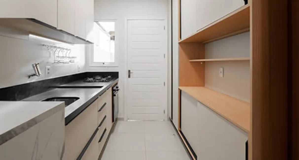 Casa de Condomínio com 3 quartos à venda, 81m2 em Distrito Industrial, Cachoeirinha - RS - imagem 7 Foto 7 de Casa de Condomínio com 3 quartos à venda, 81m2 em Distrito Industrial, Cachoeirinha - RS