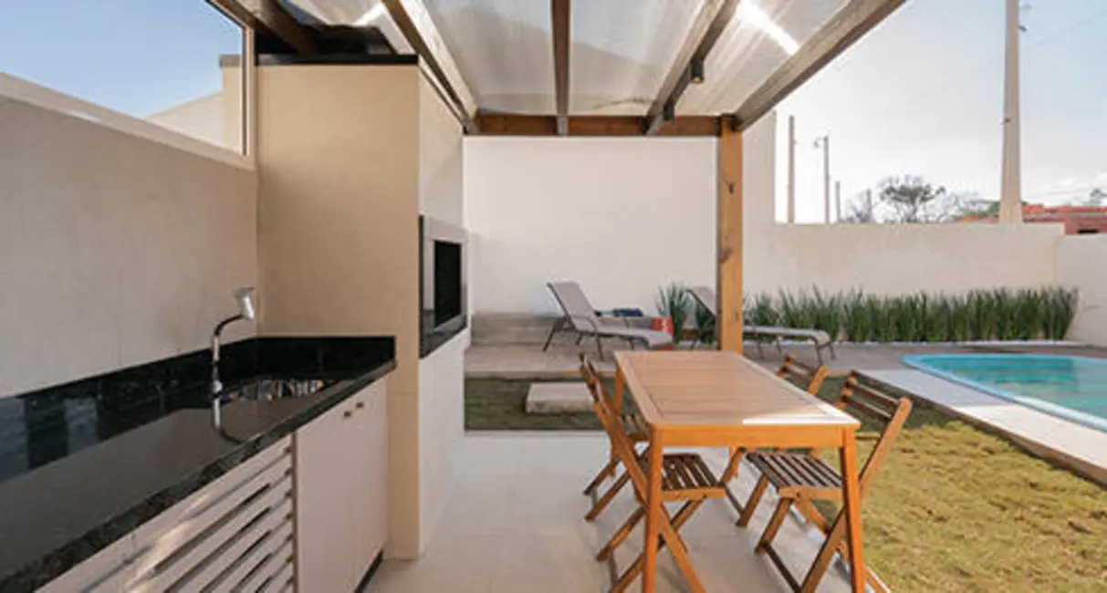 Casa de Condomínio com 3 quartos à venda, 81m2 em Distrito Industrial, Cachoeirinha - RS - imagem 3 Foto 3 de Casa de Condomínio com 3 quartos à venda, 81m2 em Distrito Industrial, Cachoeirinha - RS