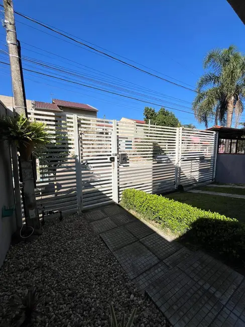 Sobrado com 3 quartos à venda, 160m2 em São José, Canoas - RS - imagem 4 Foto 4 de Sobrado com 3 quartos à venda, 160m2 em São José, Canoas - RS