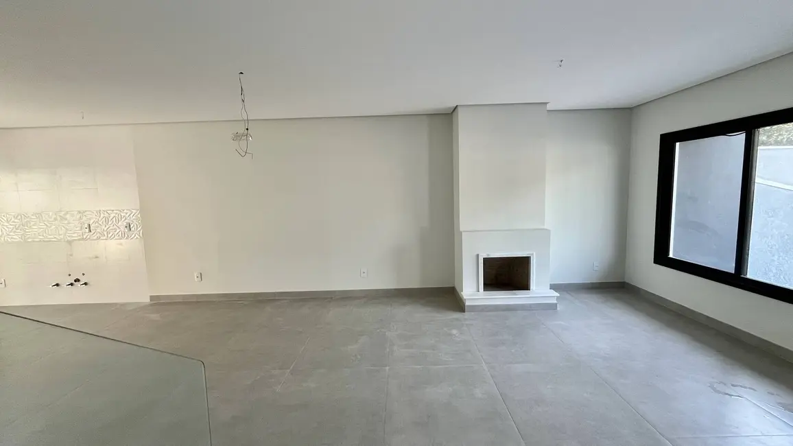 Foto 2 de Sobrado com 3 quartos à venda, 176m2 em São José, Canoas - RS