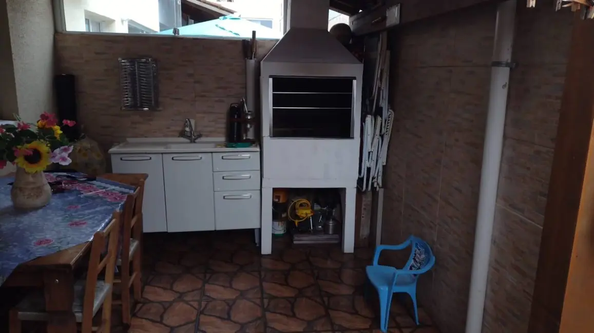 Casa de Condomínio com 3 quartos à venda, 108m2 em Igara, Canoas - RS - imagem 3 Foto 3 de Casa de Condomínio com 3 quartos à venda, 108m2 em Igara, Canoas - RS