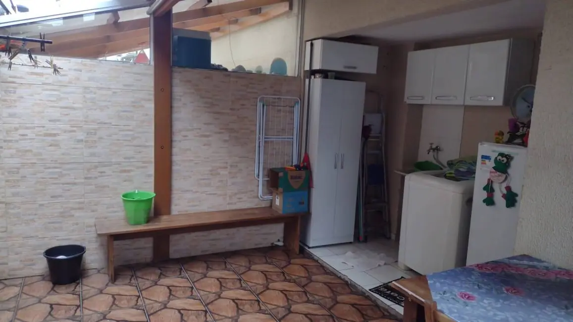 Casa de Condomínio com 3 quartos à venda, 108m2 em Igara, Canoas - RS - imagem 5 Foto 5 de Casa de Condomínio com 3 quartos à venda, 108m2 em Igara, Canoas - RS