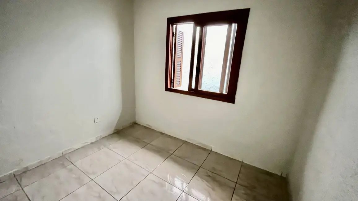 Casa com 3 quartos à venda, 143m2 em Igara, Canoas - RS - imagem 9 Foto 9 de Casa com 3 quartos à venda, 143m2 em Igara, Canoas - RS