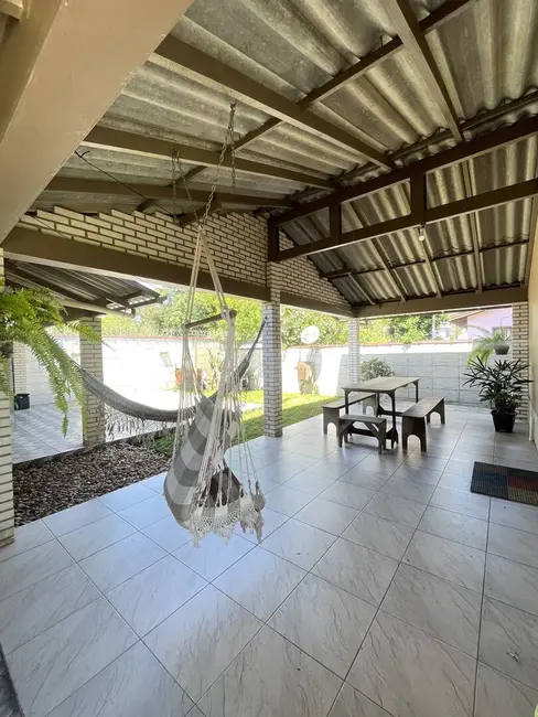 Casa com 2 quartos à venda, 137m2 em Olaria, Canoas - RS - imagem 9 Foto 9 de Casa com 2 quartos à venda, 137m2 em Olaria, Canoas - RS