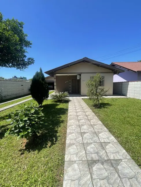 Casa com 2 quartos à venda, 137m2 em Olaria, Canoas - RS - imagem 4 Foto 4 de Casa com 2 quartos à venda, 137m2 em Olaria, Canoas - RS
