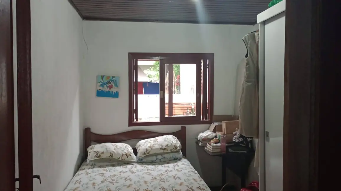 Casa com 3 quartos à venda, 149m2 em Estância Velha, Canoas - RS - imagem 9 Foto 9 de Casa com 3 quartos à venda, 149m2 em Estância Velha, Canoas - RS