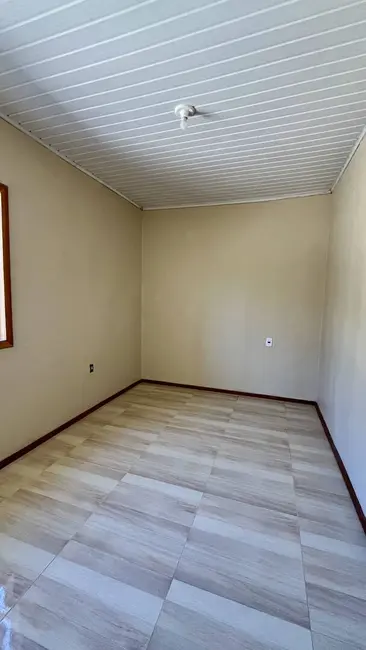 Casa com 2 quartos à venda, 144m2 em Nossa Senhora das Graças, Canoas - RS - imagem 9 Foto 9 de Casa com 2 quartos à venda, 144m2 em Nossa Senhora das Graças, Canoas - RS