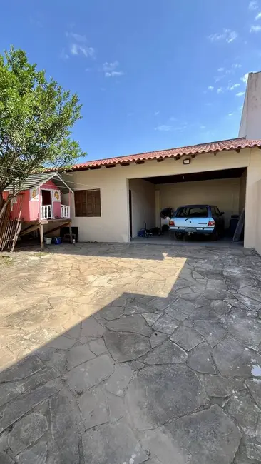 Casa com 2 quartos à venda, 144m2 em Nossa Senhora das Graças, Canoas - RS - imagem 5 Foto 5 de Casa com 2 quartos à venda, 144m2 em Nossa Senhora das Graças, Canoas - RS