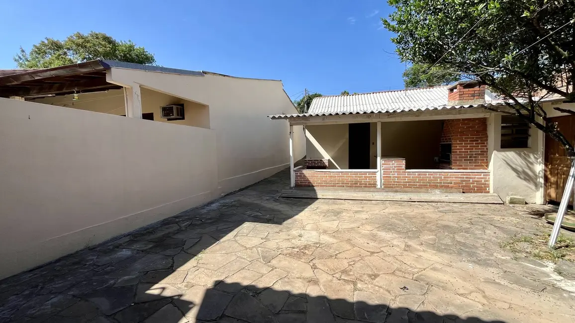 Casa com 2 quartos à venda, 144m2 em Nossa Senhora das Graças, Canoas - RS - imagem 6 Foto 6 de Casa com 2 quartos à venda, 144m2 em Nossa Senhora das Graças, Canoas - RS