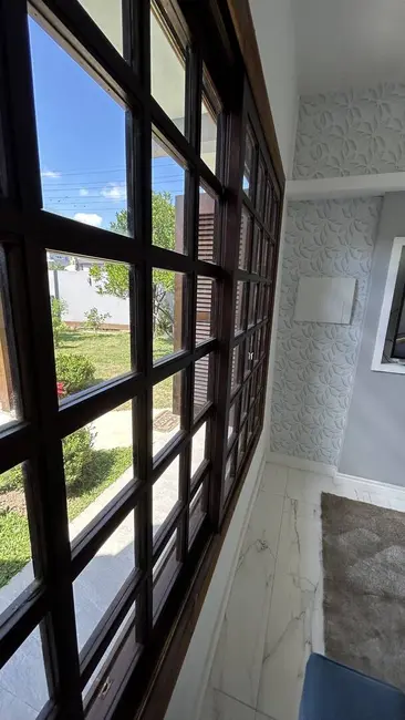 Casa com 2 quartos à venda, 57m2 em Igara, Canoas - RS - imagem 7 Foto 7 de Casa com 2 quartos à venda, 57m2 em Igara, Canoas - RS