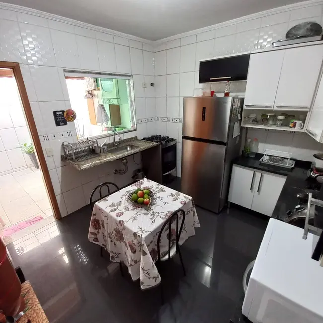 Sobrado com 3 quartos à venda, 113m2 em Jardim Alvorada, Santo Andre - SP - imagem 4 Foto 4 de Sobrado com 3 quartos à venda, 113m2 em Jardim Alvorada, Santo Andre - SP