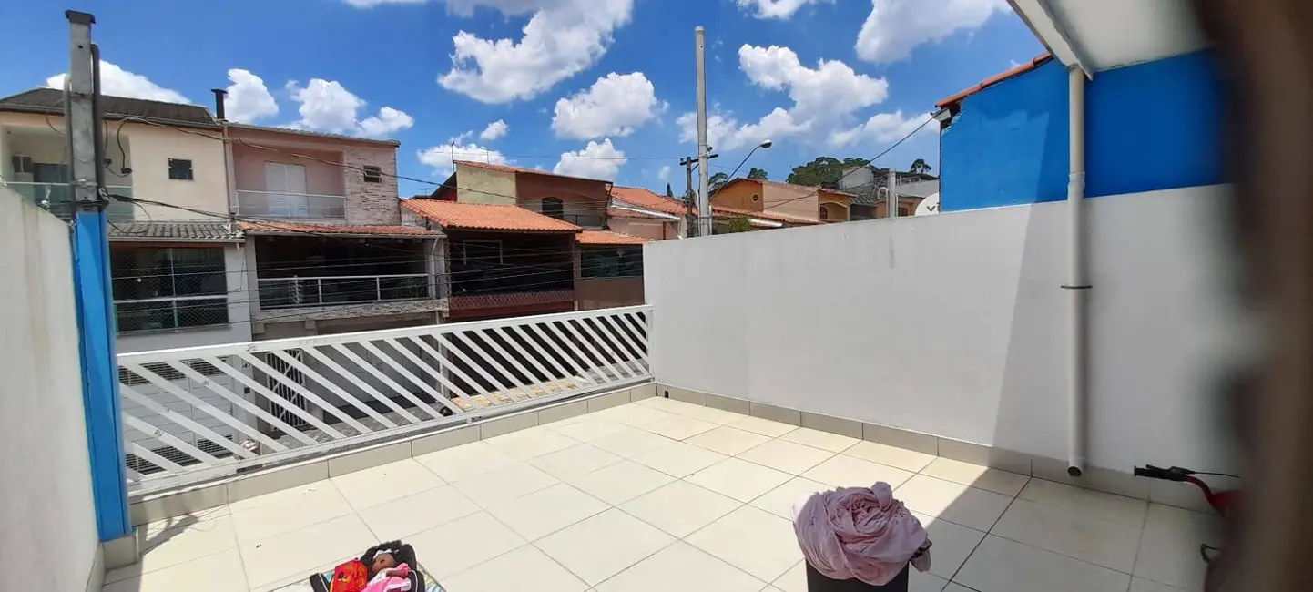 Foto 3 de Sobrado com 3 quartos à venda, 190m2 em Parque Gerassi, Santo Andre - SP