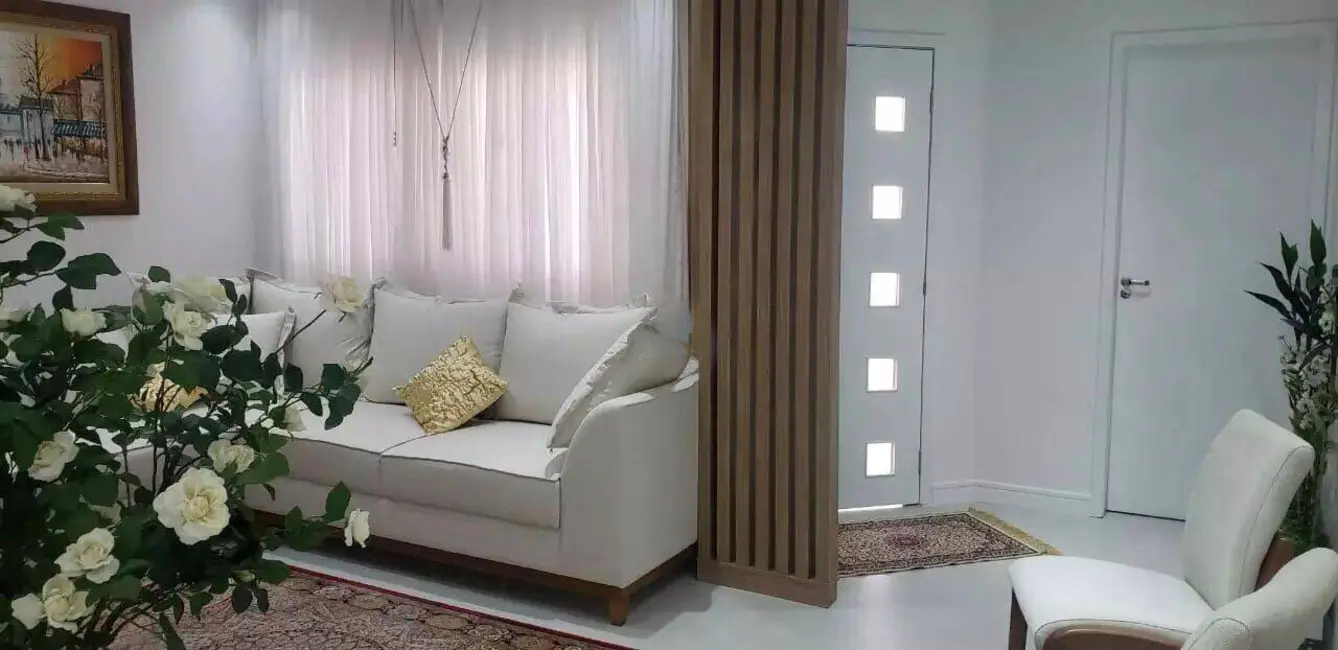 Sobrado com 3 quartos à venda, 140m2 em Silveira, Santo Andre - SP - imagem 2 Foto 2 de Sobrado com 3 quartos à venda, 140m2 em Silveira, Santo Andre - SP