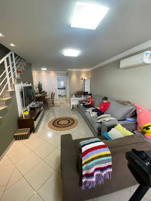 Foto 1 de Sobrado com 3 quartos à venda, 120m2 em Vila Eldízia, Santo Andre - SP