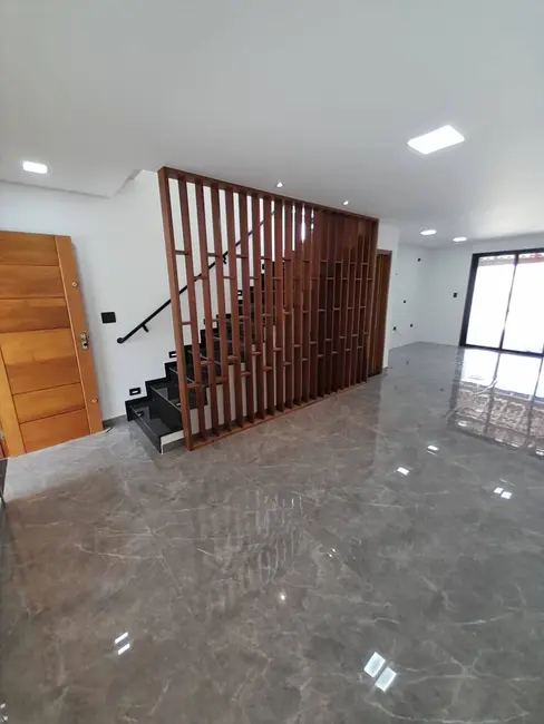 Sobrado com 3 quartos à venda, 142m2 em Parque Oratório, Santo Andre - SP - imagem 3 Foto 3 de Sobrado com 3 quartos à venda, 142m2 em Parque Oratório, Santo Andre - SP
