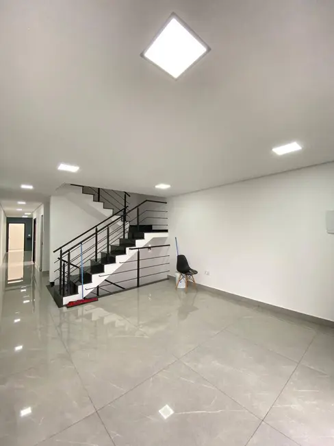Foto 1 de Sobrado com 3 quartos à venda, 232m2 em Vila Lucinda, Santo Andre - SP