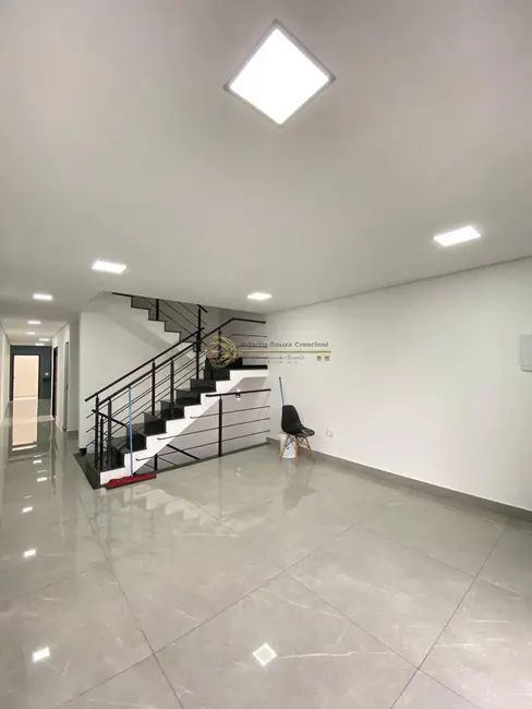 Foto 1 de Sobrado com 3 quartos à venda, 232m2 em Vila Lucinda, Santo Andre - SP