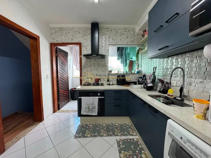 Sobrado com 3 quartos à venda, 137m2 em Jardim Santo Antônio, Santo Andre - SP - imagem 3 Foto 3 de Sobrado com 3 quartos à venda, 137m2 em Jardim Santo Antônio, Santo Andre - SP
