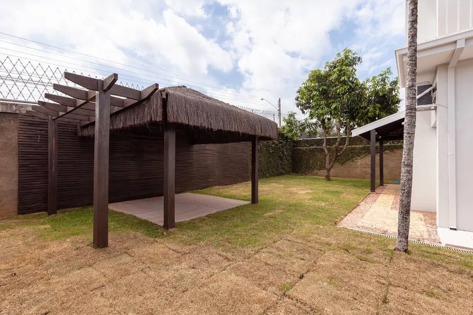 Foto 4 de Casa com 4 quartos à venda, 300m2 em Loteamento Alphaville Campinas, Campinas - SP