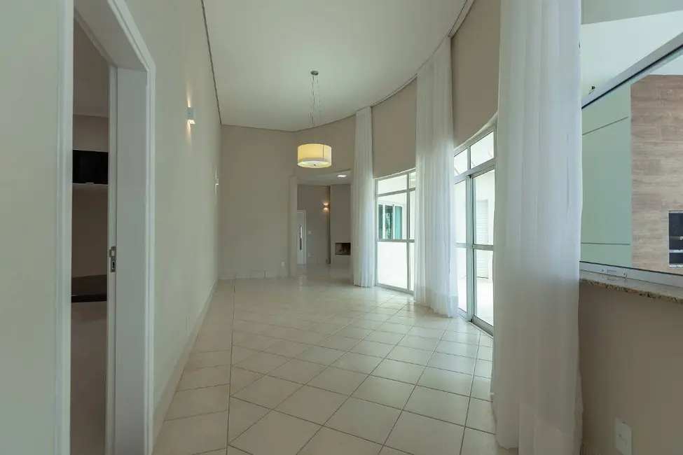 Foto 7 de Casa com 4 quartos à venda, 300m2 em Loteamento Alphaville Campinas, Campinas - SP