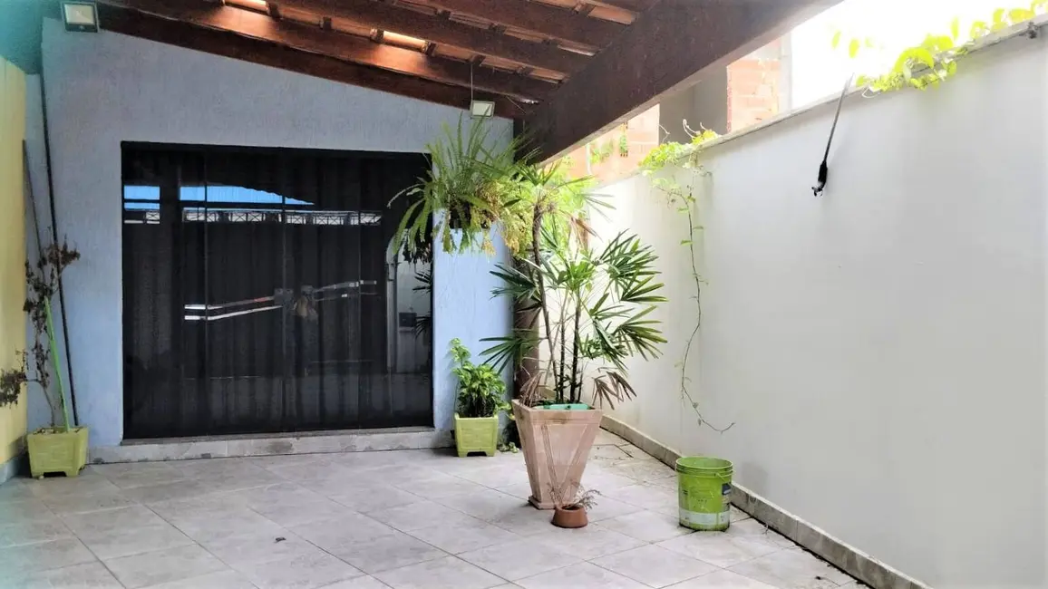 Foto 1 de Casa com 3 quartos à venda, 250m2 em Iguape - SP
