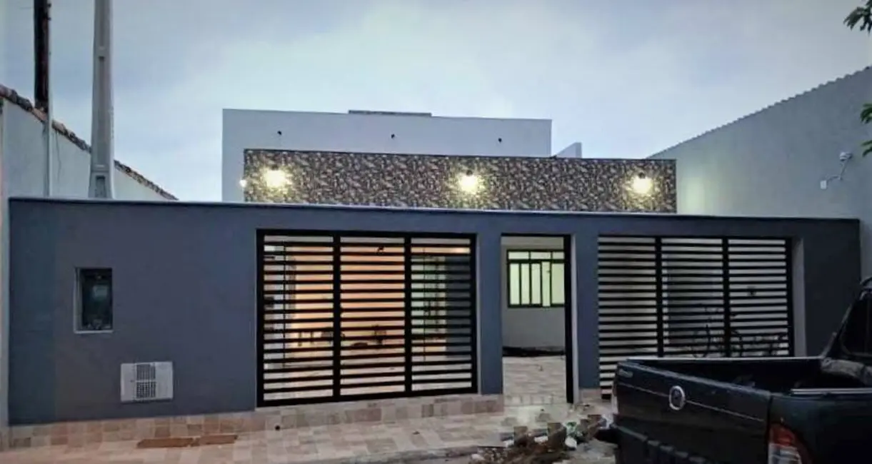 Foto 1 de Casa com 4 quartos à venda, 220m2 em Iguape - SP