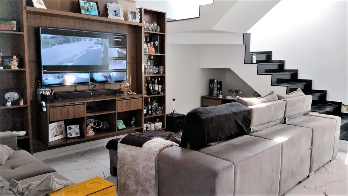 Foto 8 de Casa com 4 quartos à venda, 250m2 em Ilha Comprida - SP