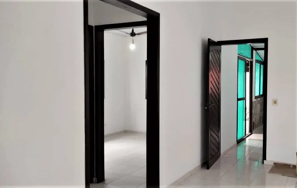 Casa com 3 quartos à venda, 250m2 em Iguape - SP - imagem 5 Foto 5 de Casa com 3 quartos à venda, 250m2 em Iguape - SP