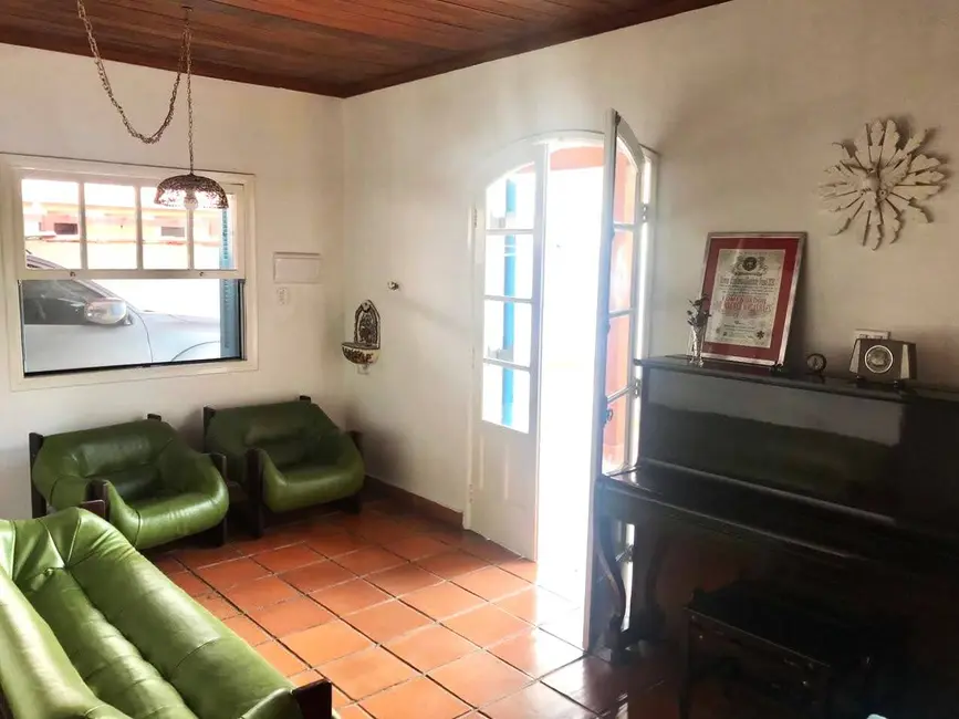 Foto 8 de Casa com 4 quartos à venda e para alugar, 1240m2 em Centro, Iguape - SP